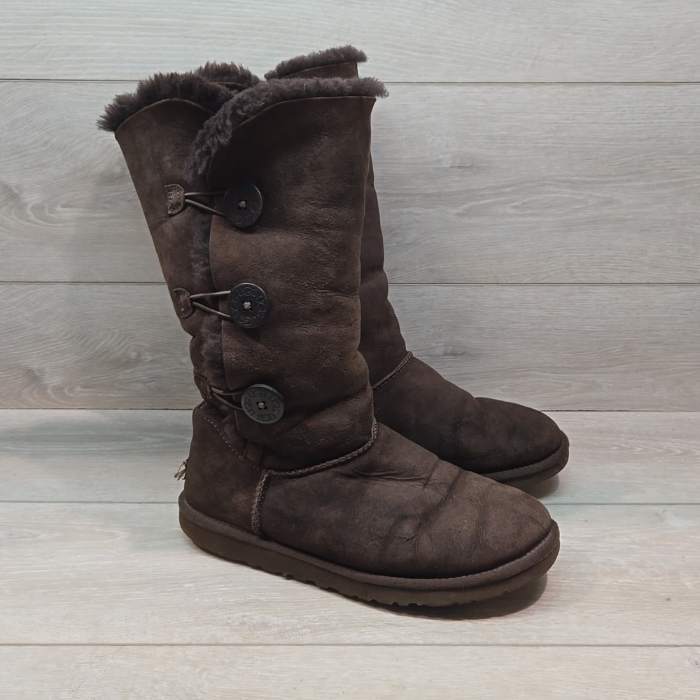 Ugg Australia Women Tall 1873 Leather Triple button Insulated boots shoes 10